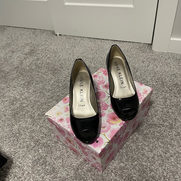 2𝒇𝒐𝒓$60 ANNE KLEIN iFlex MaryJo Peep Toe Pumps 2.5''heels Size7 - Picture 3 of 7